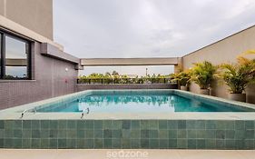 EPK - Apartamentos em cond c/ piscina em Brasília